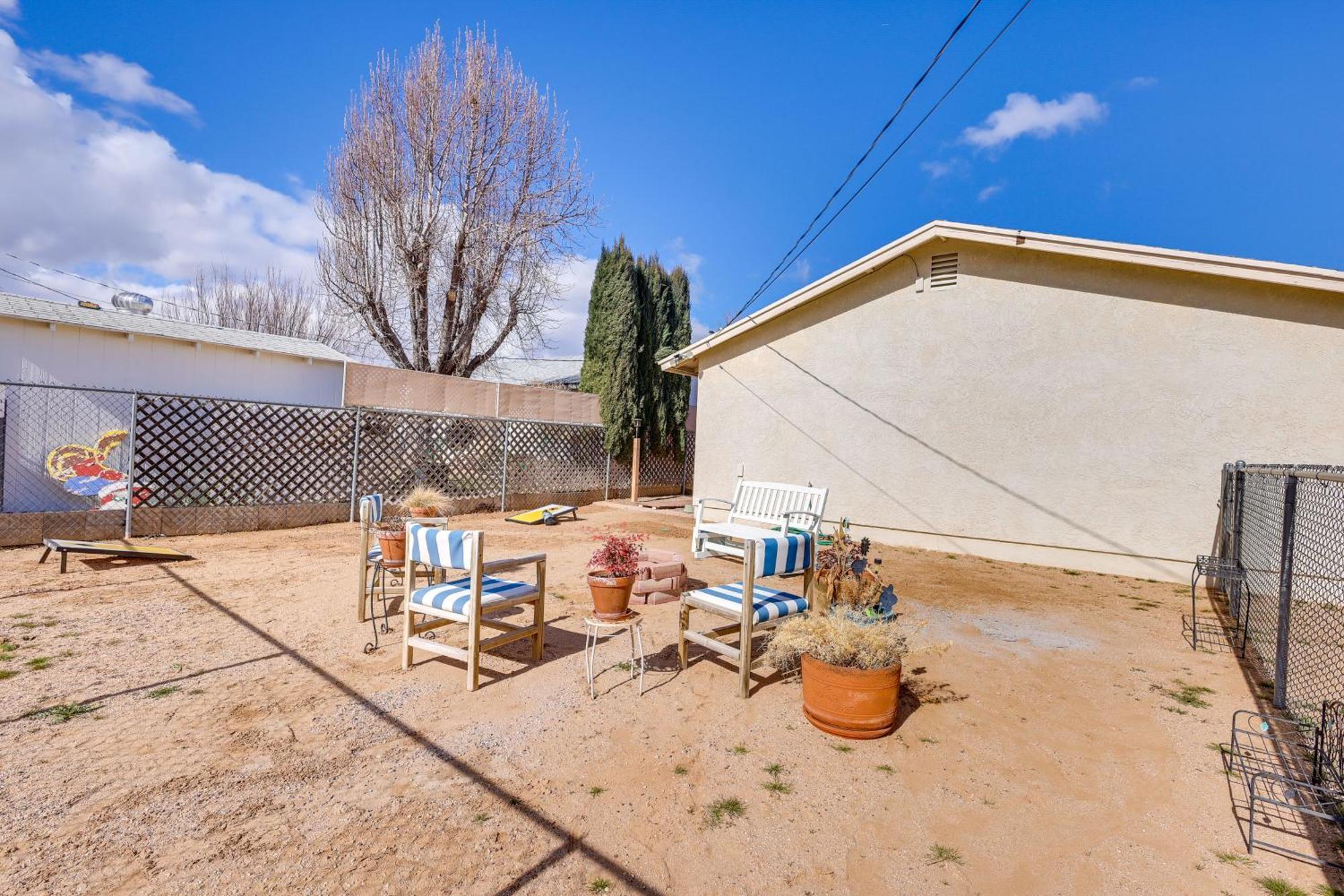 Kingman Vacation Rental With Yard And Fire Pit Eksteriør billede