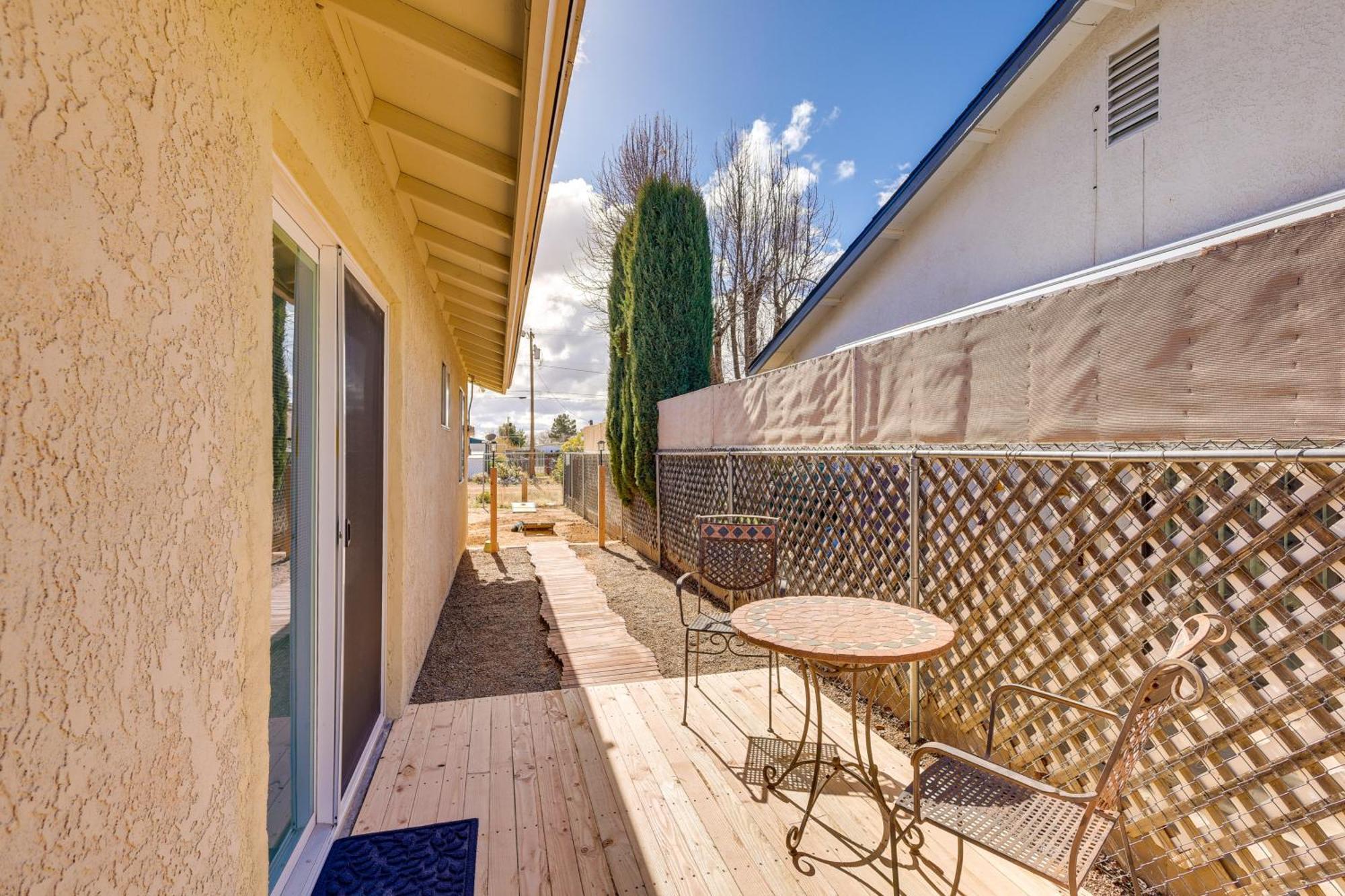 Kingman Vacation Rental With Yard And Fire Pit Eksteriør billede